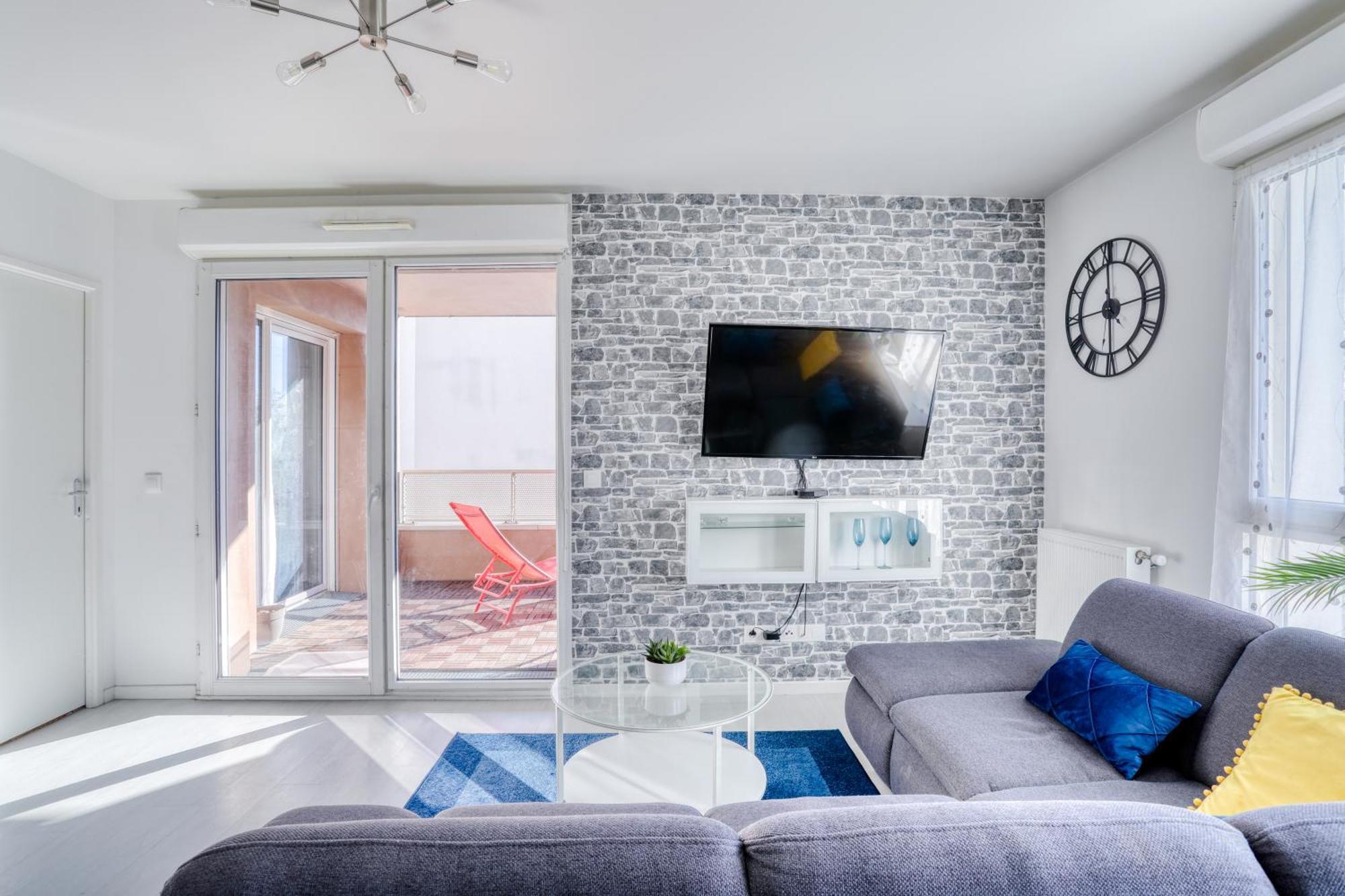 "Le Serenity ", Appartement Spacieux ,Balcon, Parking Prive Gratuit, Netflix, Proche Cdg Et Stade De France Stains Exterior photo
